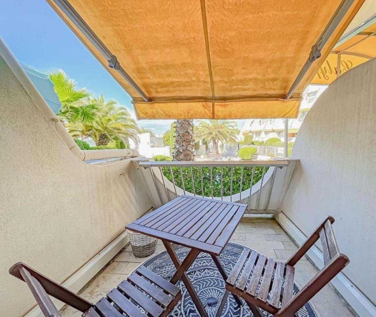 Le Soupir Des Palmiers. Ideal Couple, Piscine, Mer La Grande-Motte Exterior photo